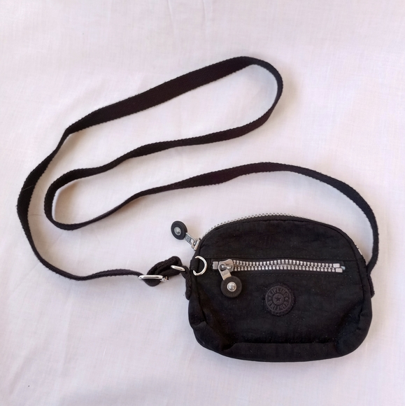 Kipling Handbags - 🖤HP🖤Kipling▪️Mini Black Crossbody Purse